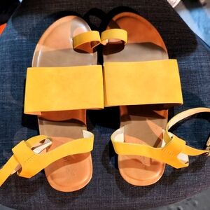 Universal Thread Kenya Ankle Strap Sandles in Mustard Yellow